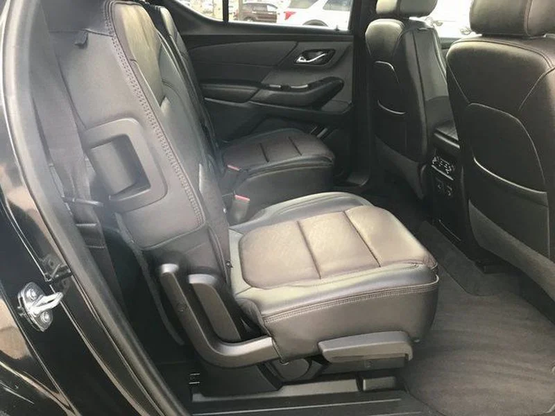 Used 2022 Mosaic Black Metallic Chevrolet High Country image 23