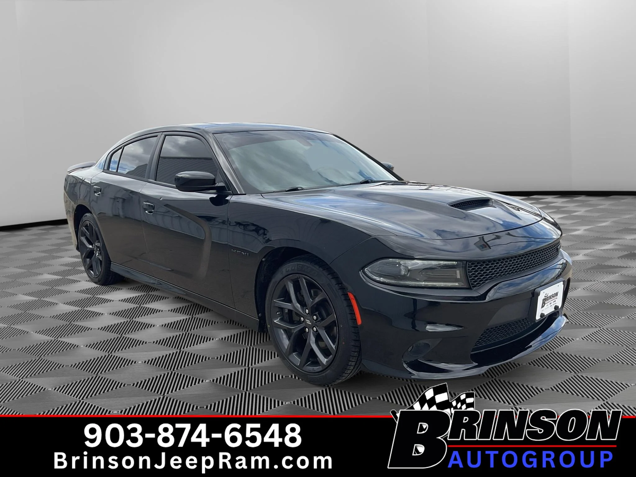Used 2022 Pitch Black Clearcoat Dodge R/T image 3