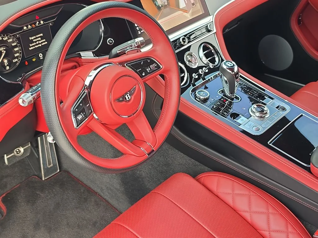 Used 2022  Bentley Speed image 12