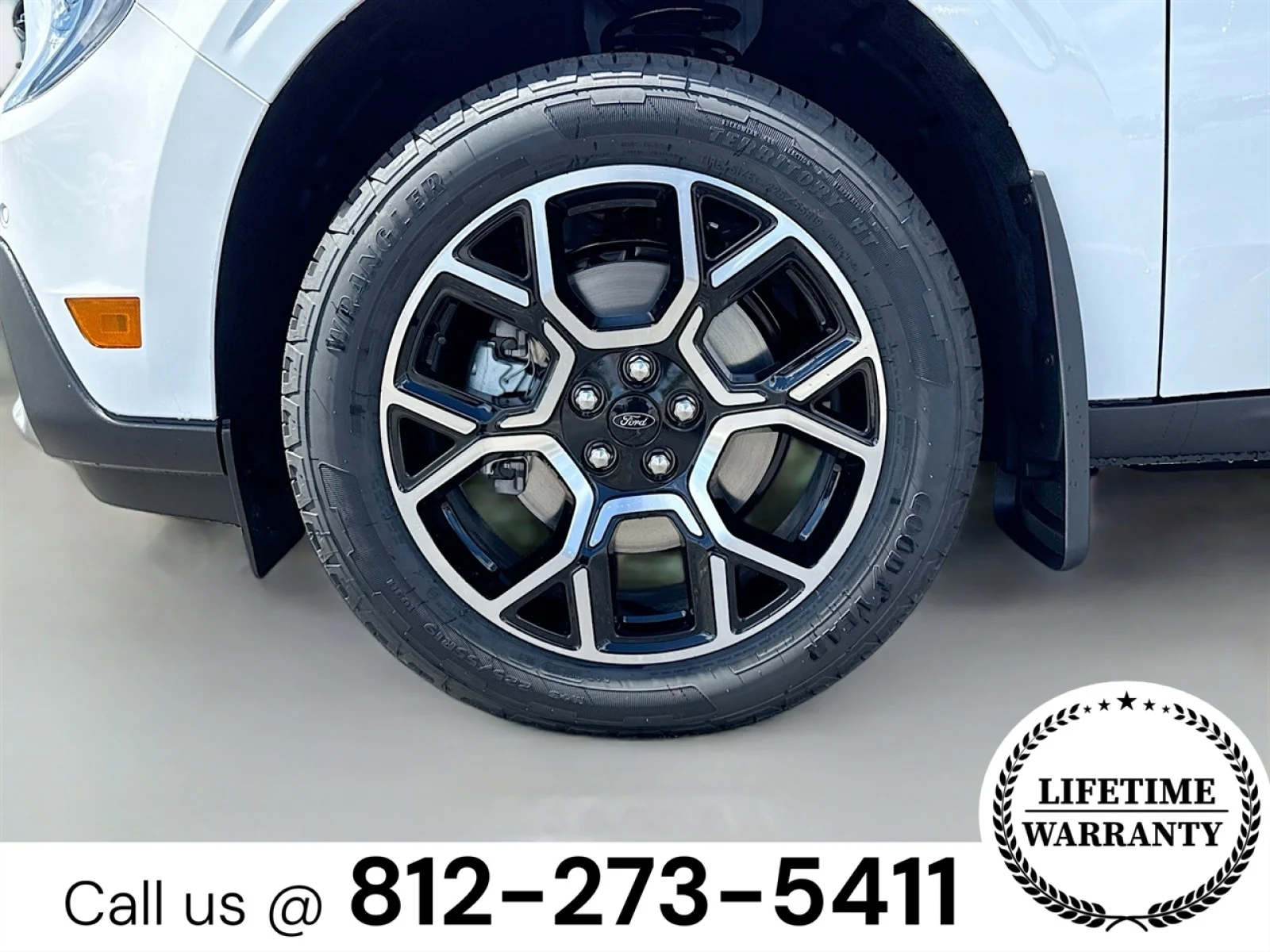 New 2026 Oxford White Ford Lariat® image 33