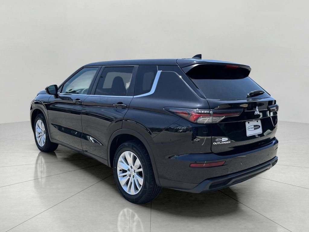 Used 2025 Black Mitsubishi ES image 5