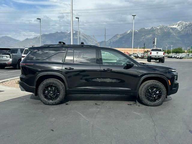 New 2026 Mosaic Black Metallic Chevrolet Z71 image 26