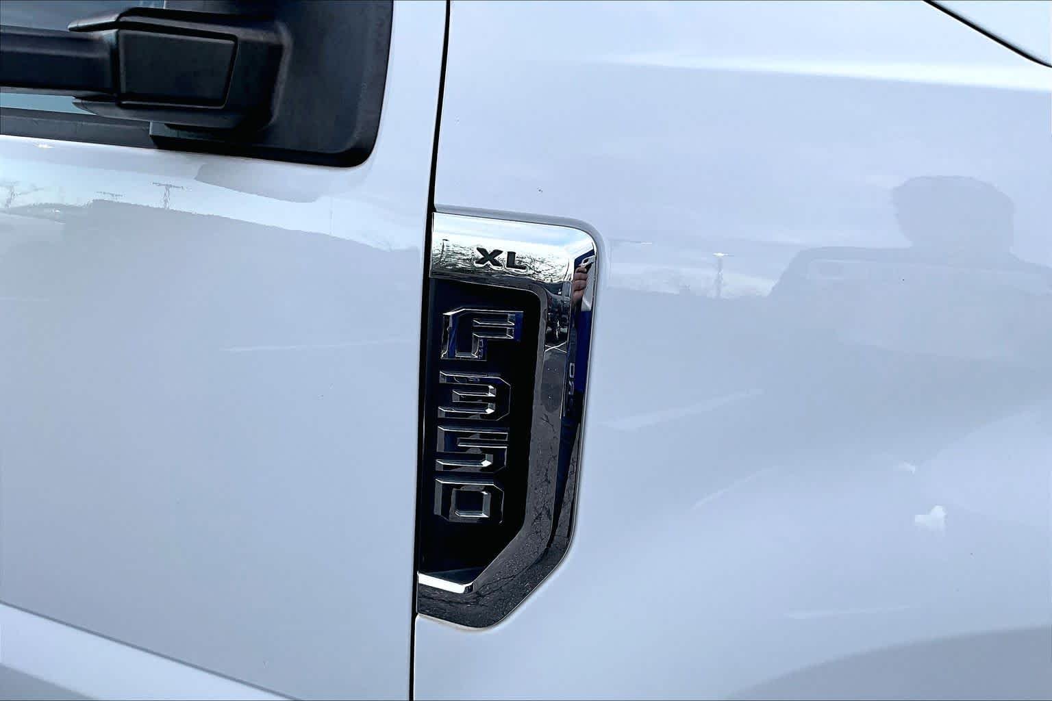 Used 2020 Oxford White Ford XL image 10