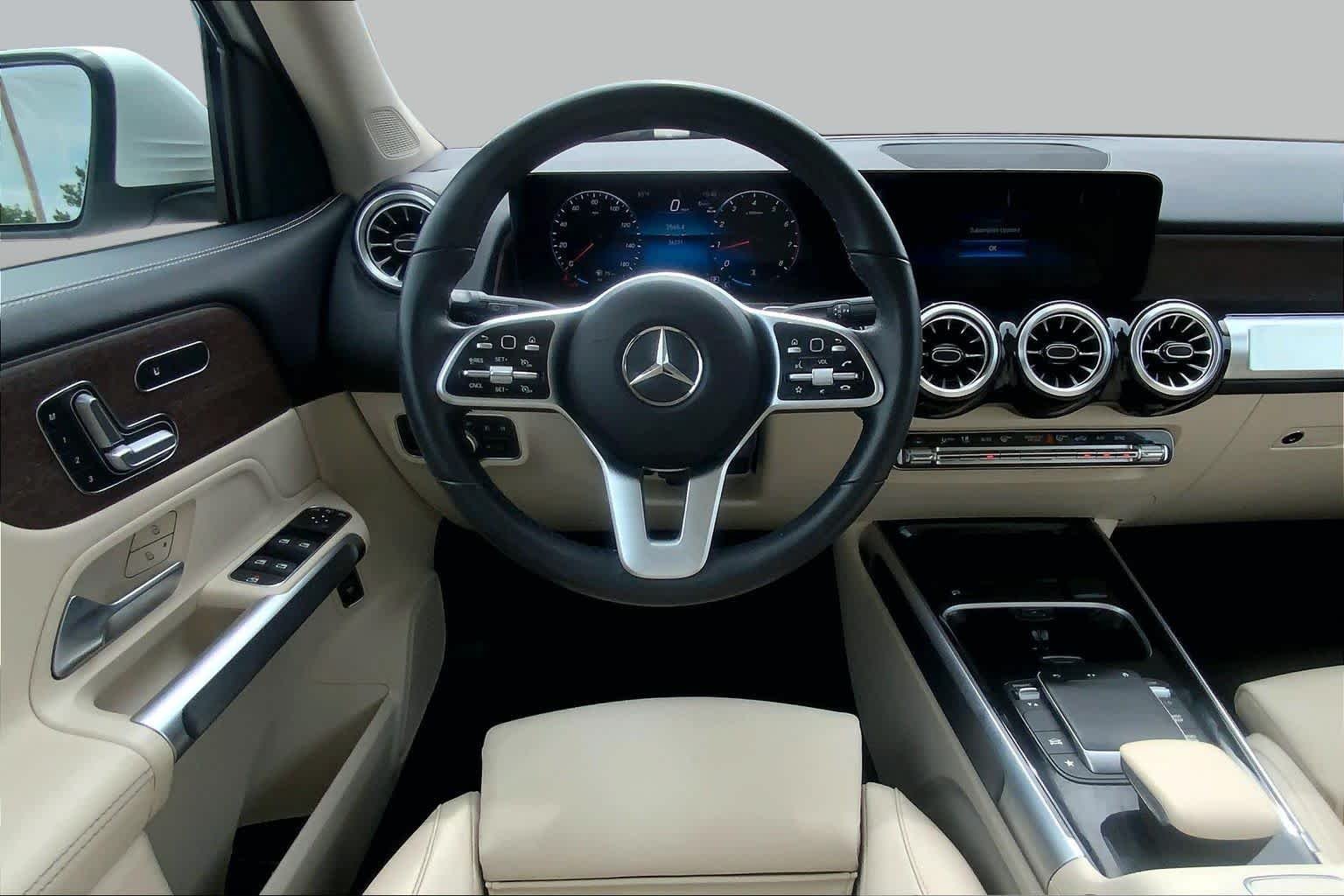 Used 2023 Polar White Mercedes-Benz GLB 250 image 6