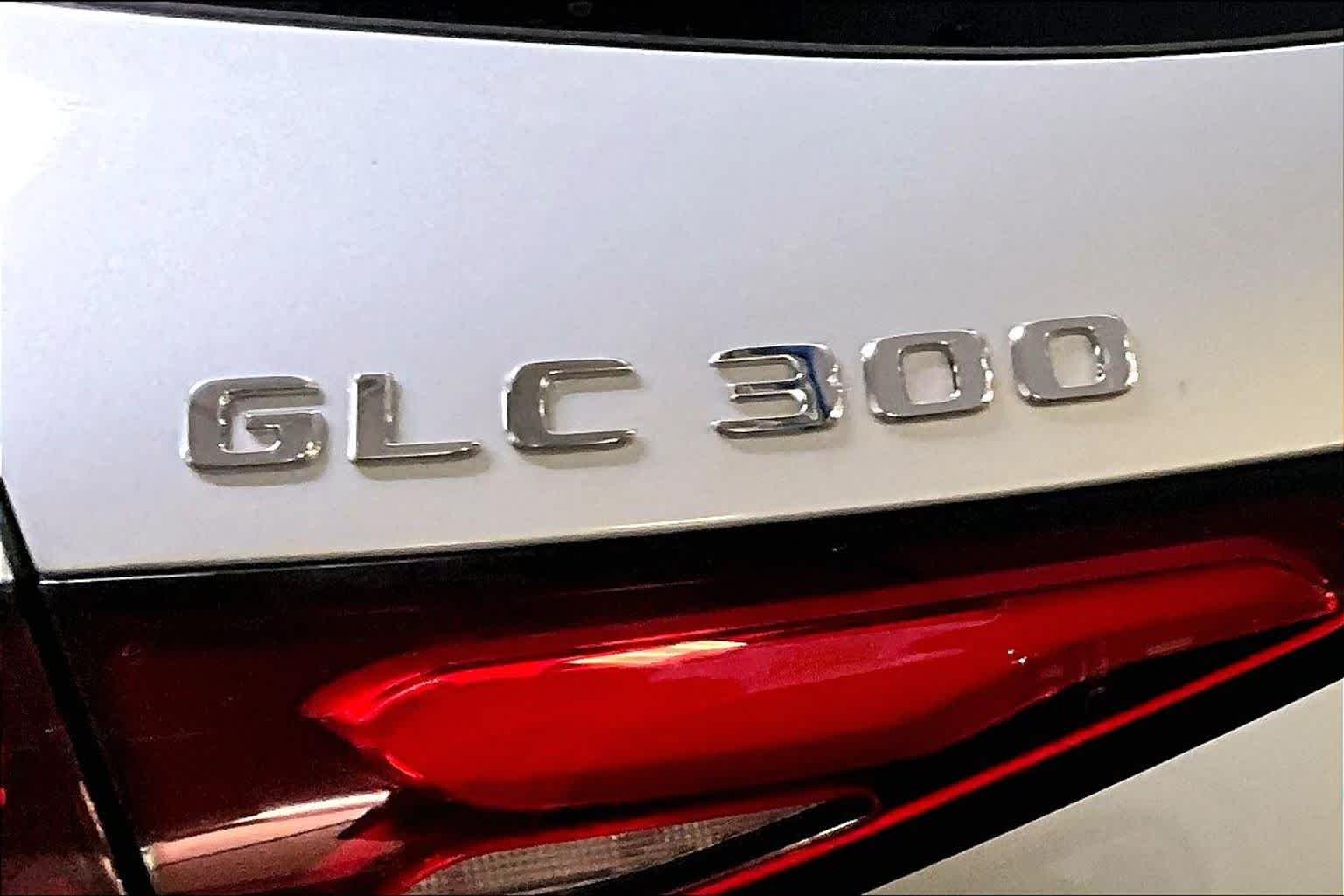New 2027 Cirrus Silver Metallic Mercedes-Benz GLC 300 image 7