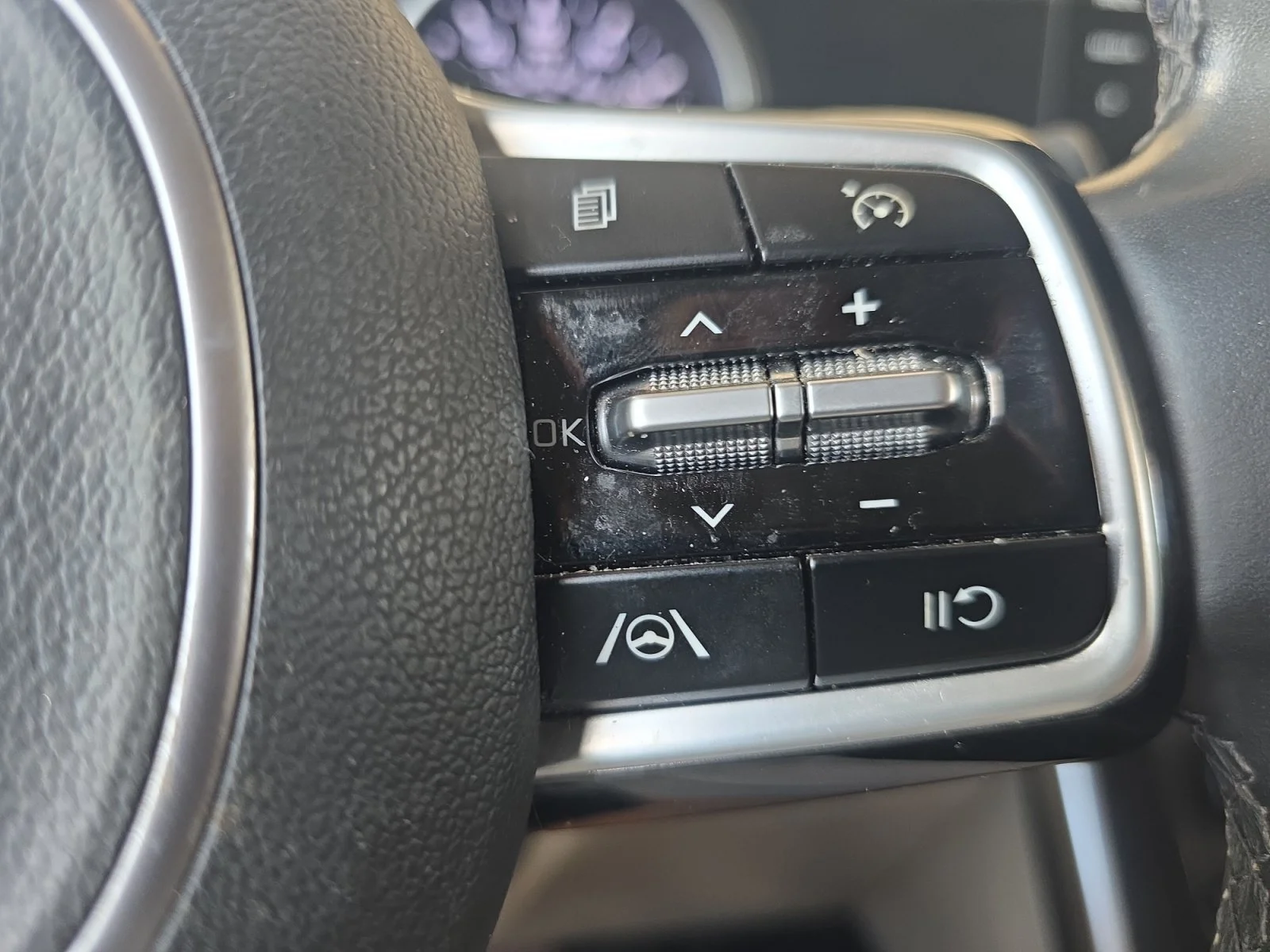 Used 2022 Aurora Black Kia LXS image 19