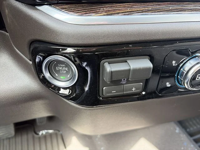 New 2026 White GMC SLE image 22