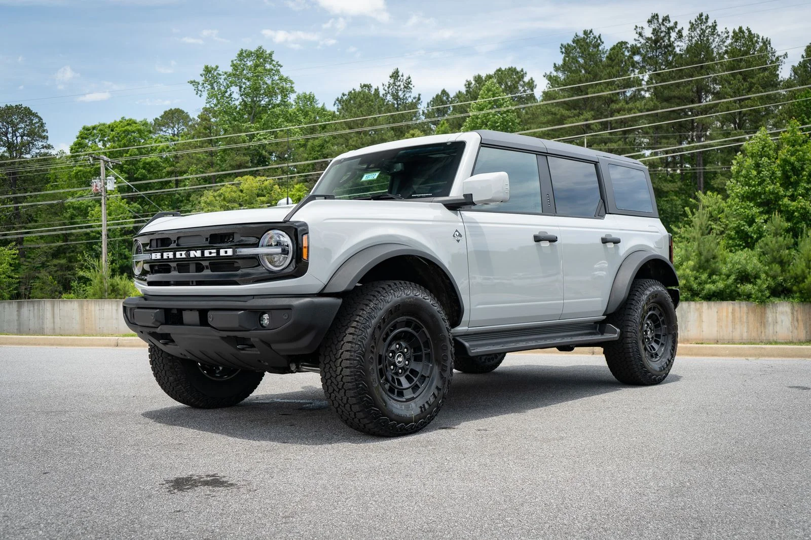 New 2026 Avalanche Gray Ford Outer Banks® image 3