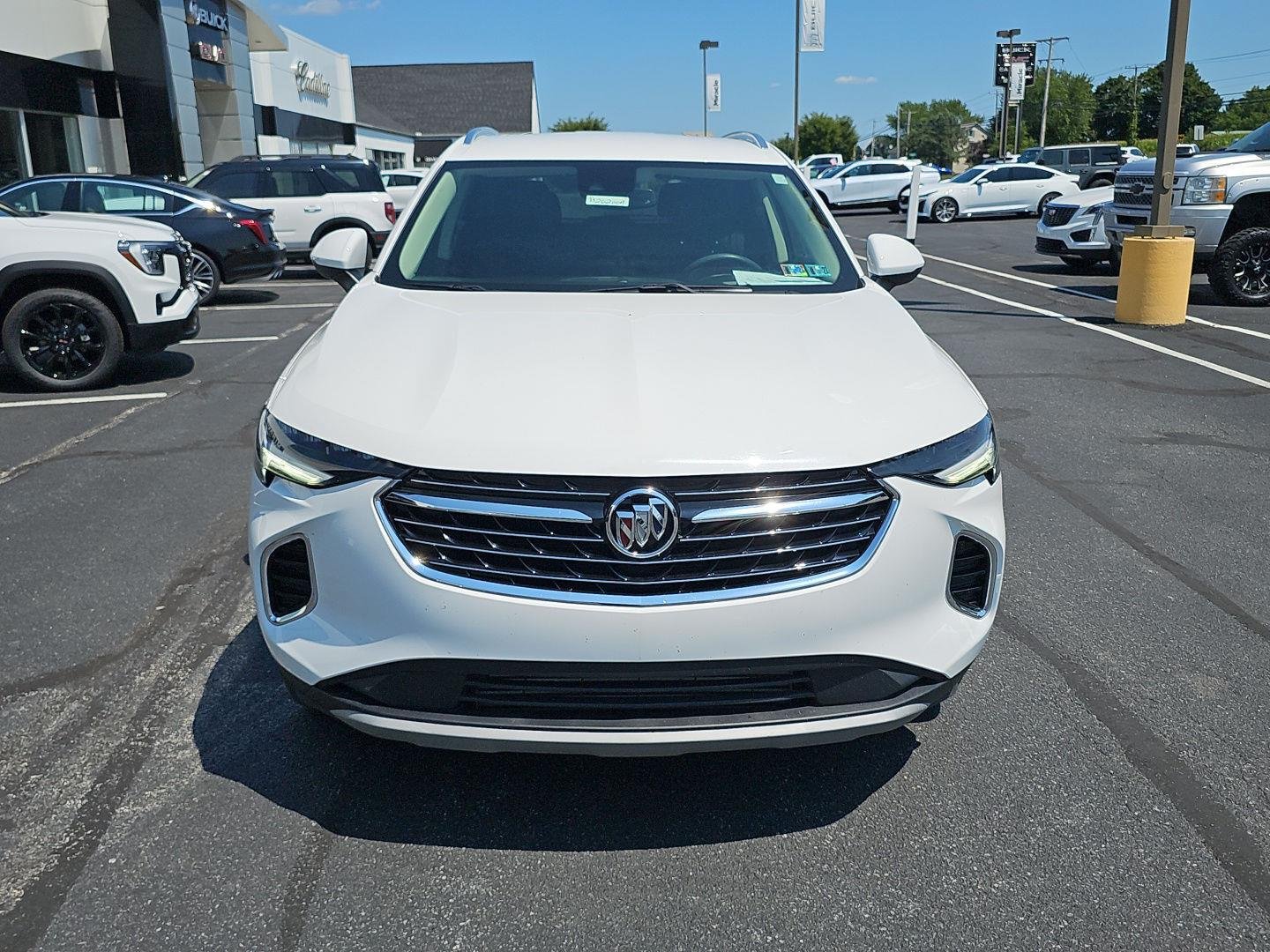 Used 2023 SUMMIT WHITE Buick Essence image 2