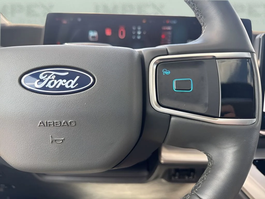 Used 2025 Silver Ford Active image 16