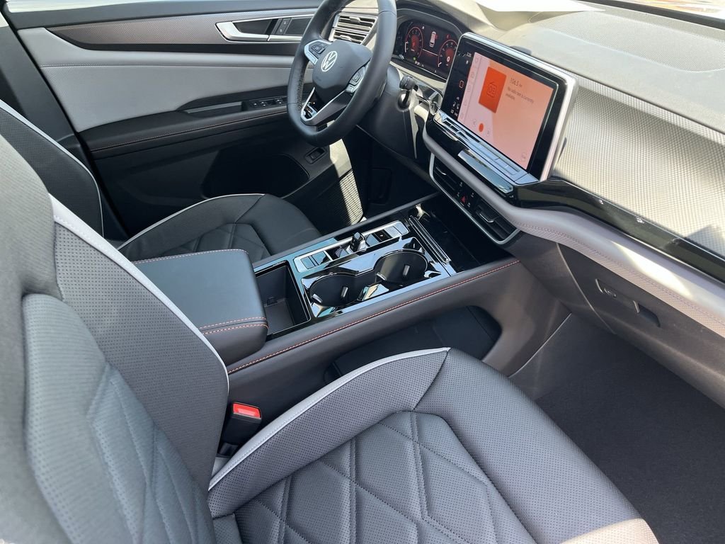 New 2026 Black Volkswagen 2.0T Peak Edition image 13