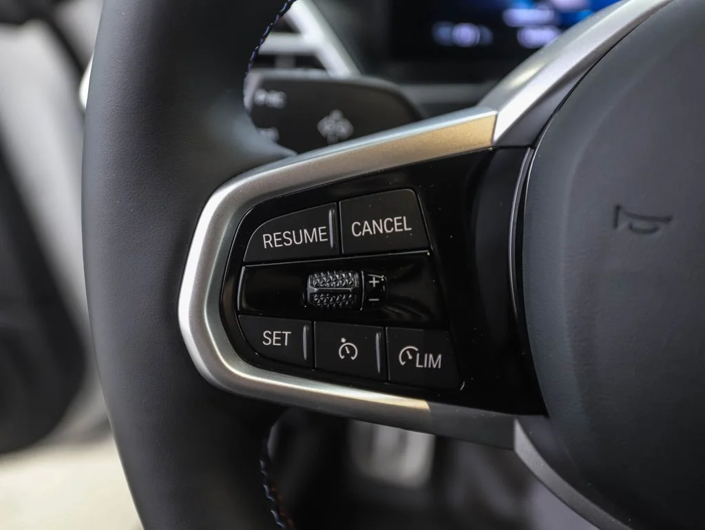2025 BMW i4 M50 - Photo 12