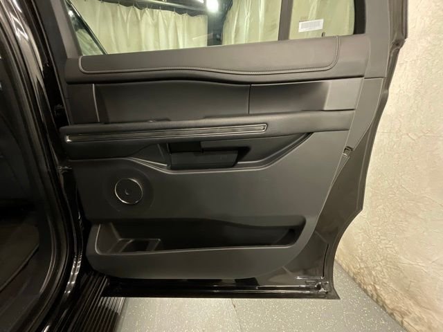 Used 2024 Black Ford XLT image 24