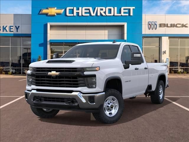 New 2026 Summit White Chevrolet WT image 6