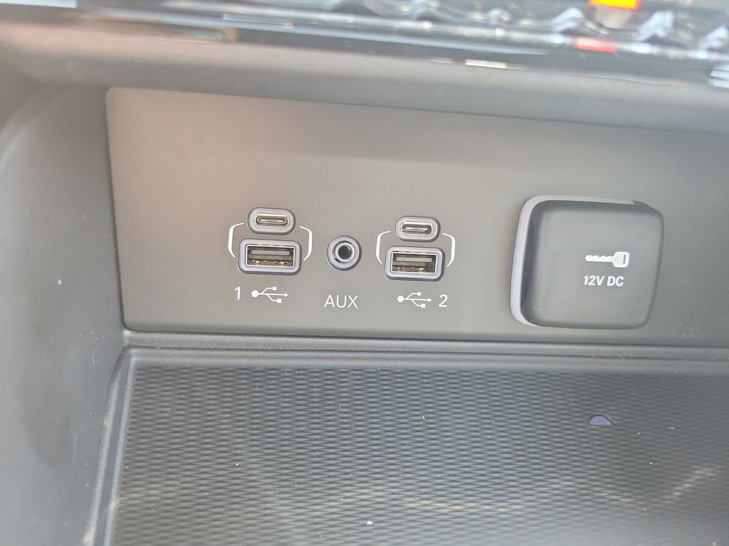 New 2026 Baltic Gray Metallic Clearcoat Jeep Laredo X image 30