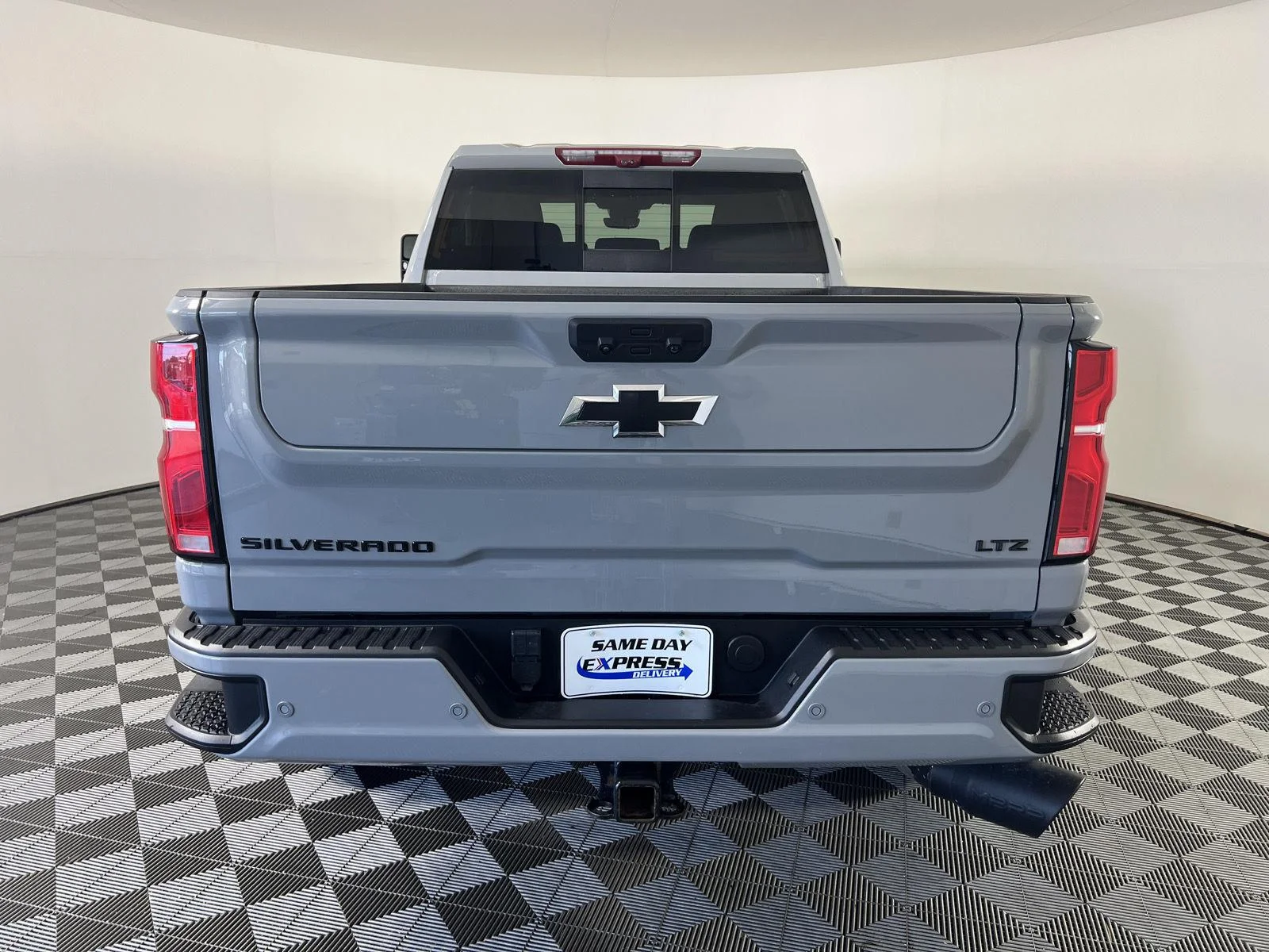 Used 2024 Slate Gray Metallic Chevrolet LTZ image 26