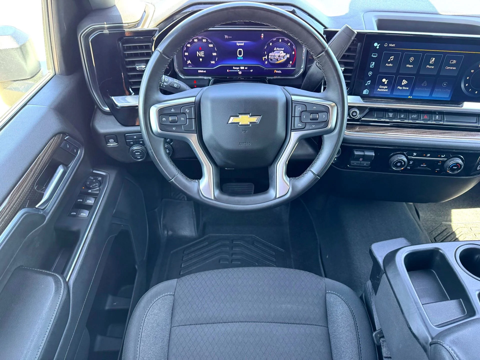Used 2024 Summit White Chevrolet LT image 20