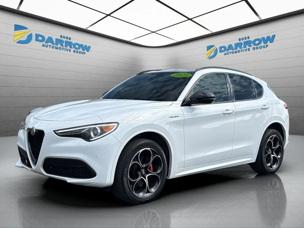 2023 Alfa Romeo Stelvio Veloce AWD's photo