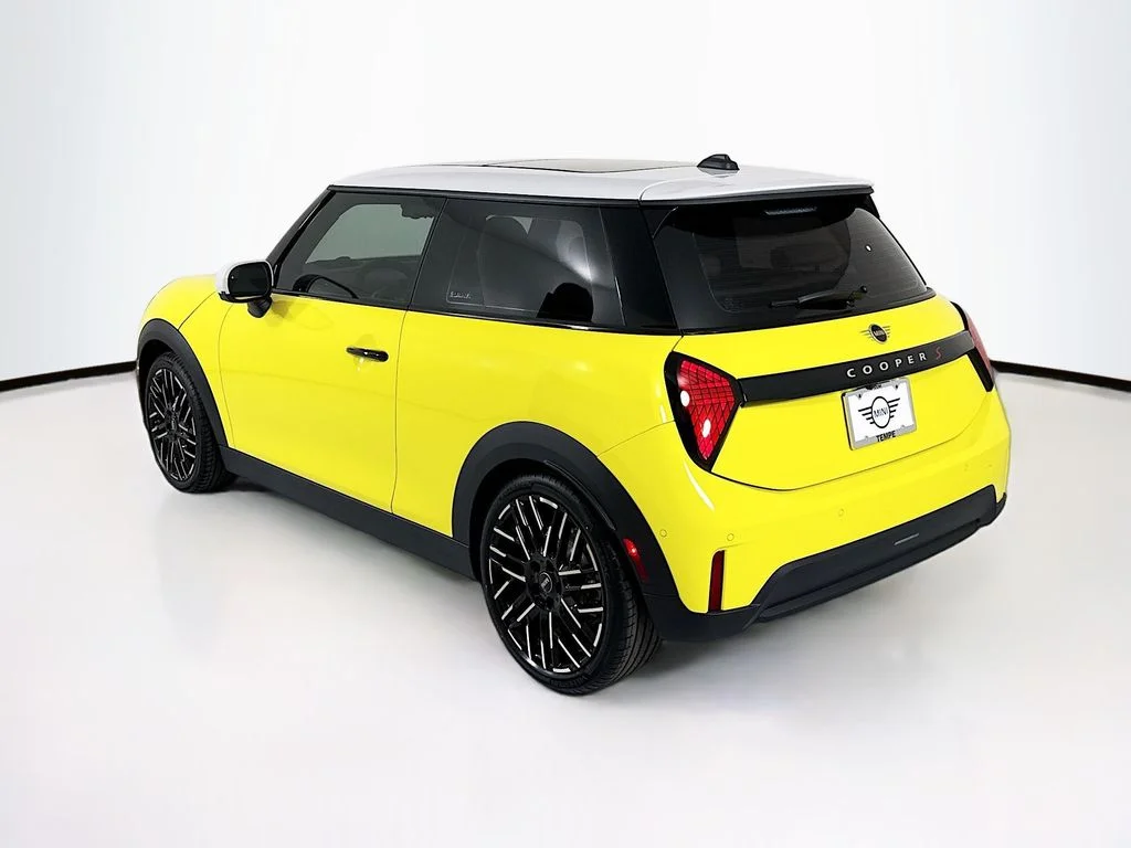 New 2026 Sunny Side Yellow MINI Iconic image 7
