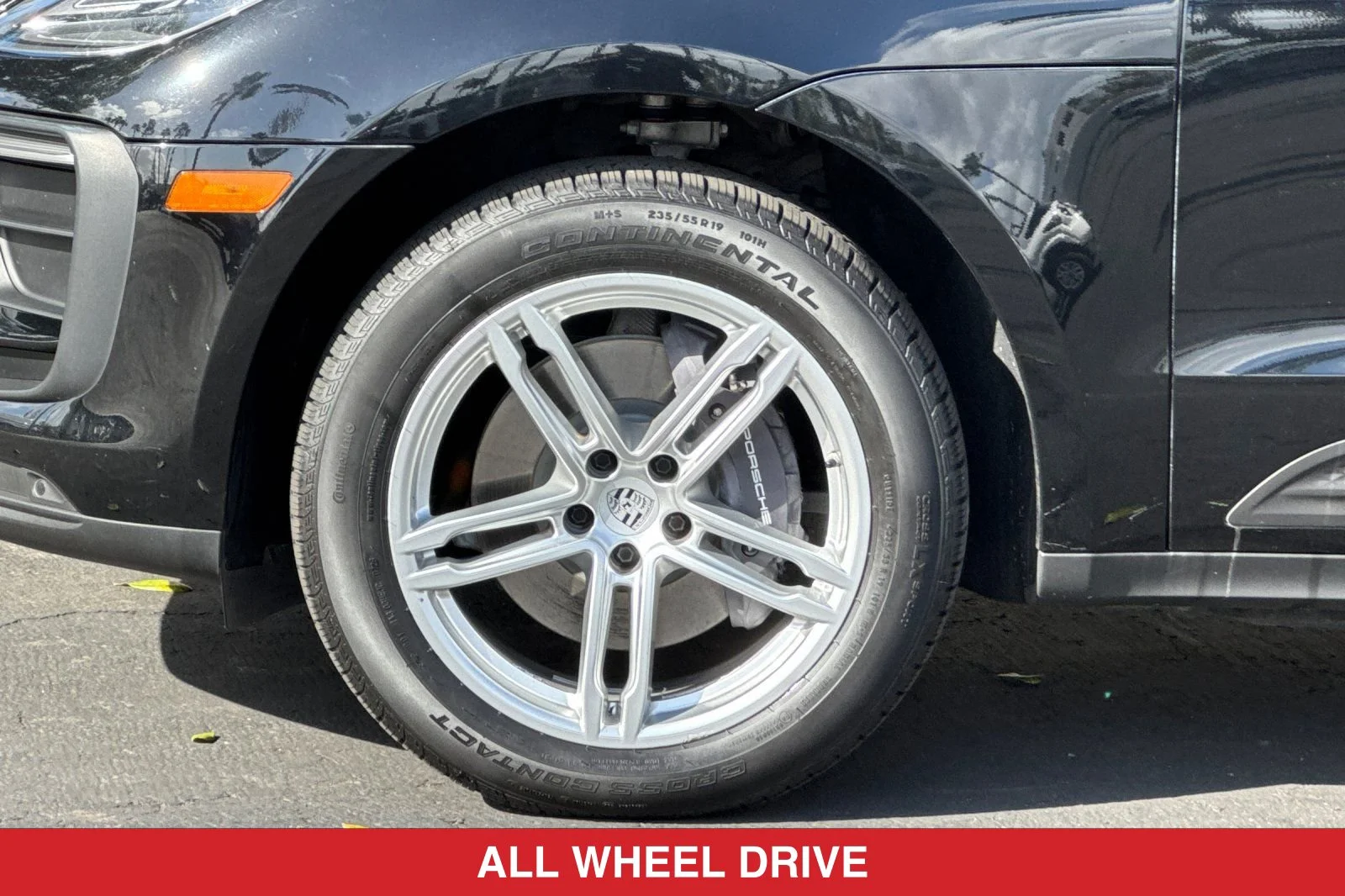 Used 2024 Black Porsche  image 27