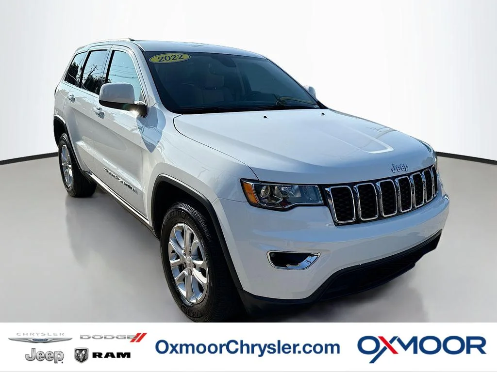 Used 2022 Bright White Clearcoat Jeep Laredo E image 1