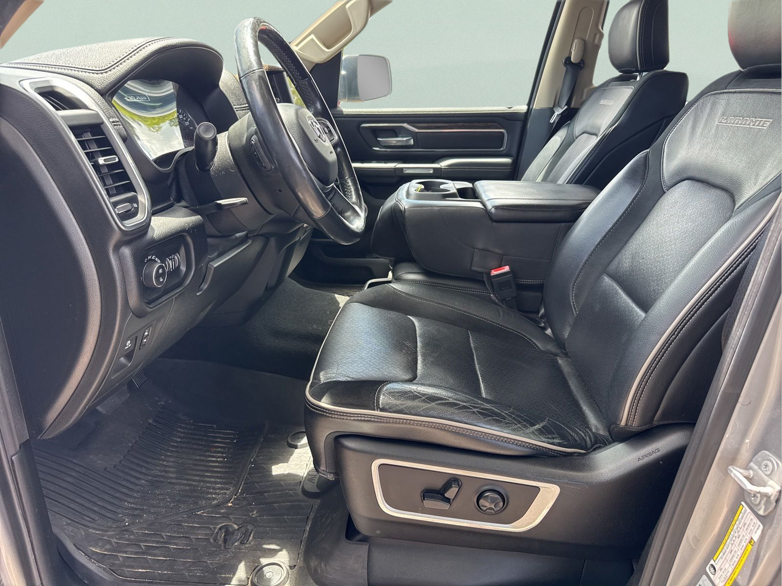 Used 2019 Silver Ram Laramie image 21