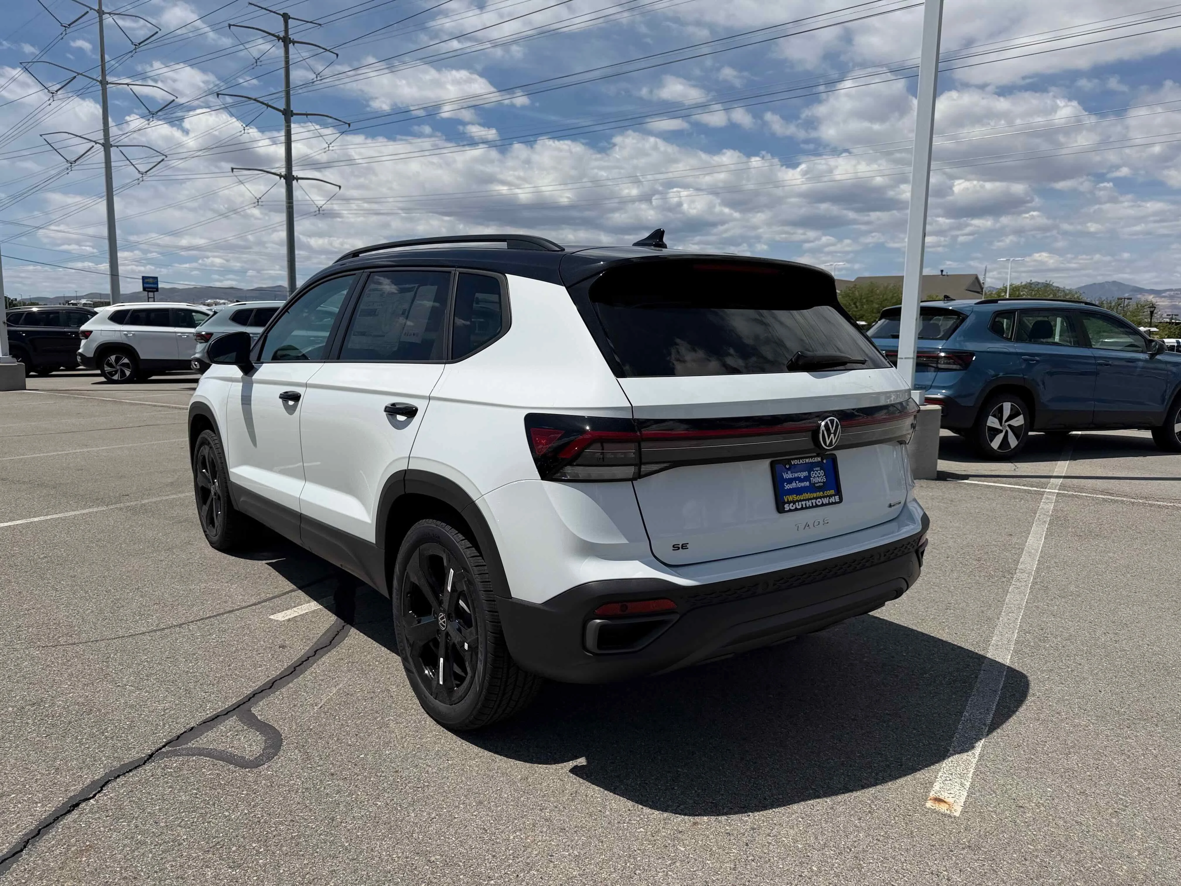 New 2026 Pure White Volkswagen SE Black image 5