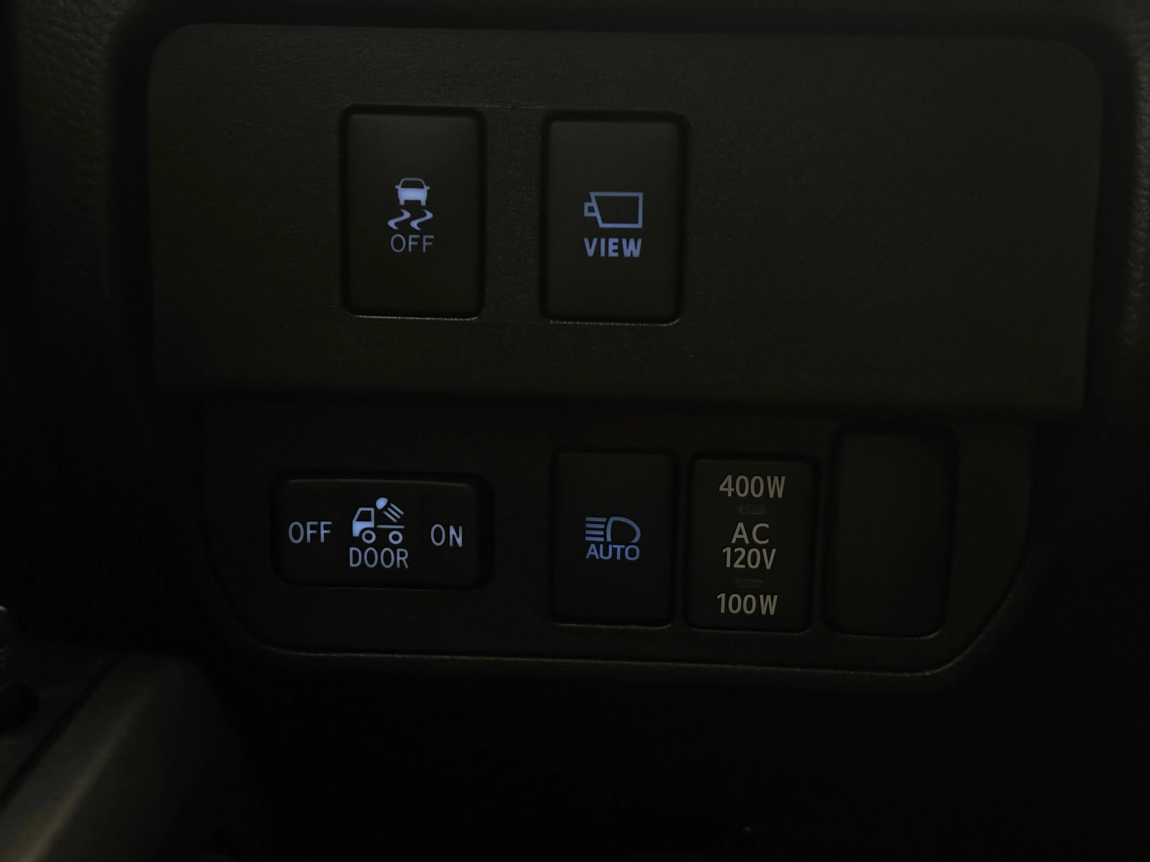 Used 2023 Ice Toyota Limited image 23
