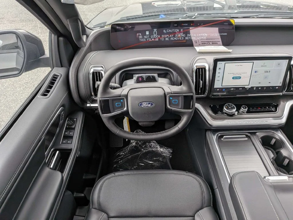 New 2027 Dark Matter Gray Metallic Ford MAX Platinum image 16