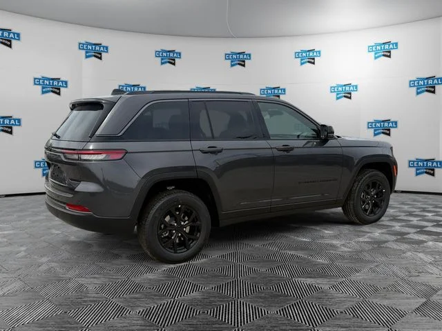 New 2026 Gray Jeep Altitude image 5