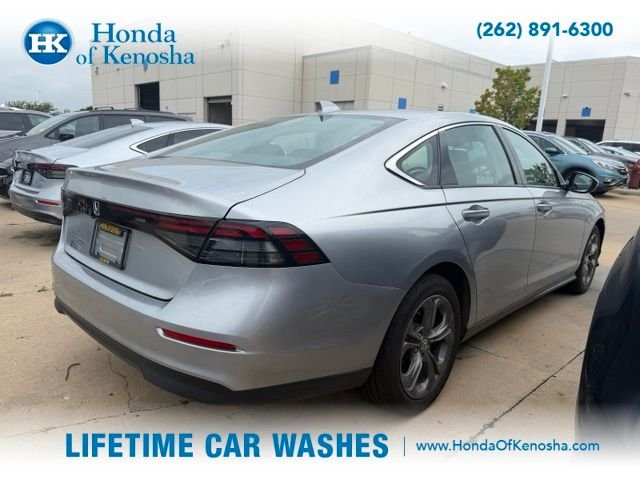 Certified Used 2024 Solar Silver Metallic Honda EX image 2
