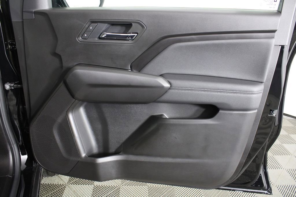 2026 Chevrolet Colorado LT - Photo 8