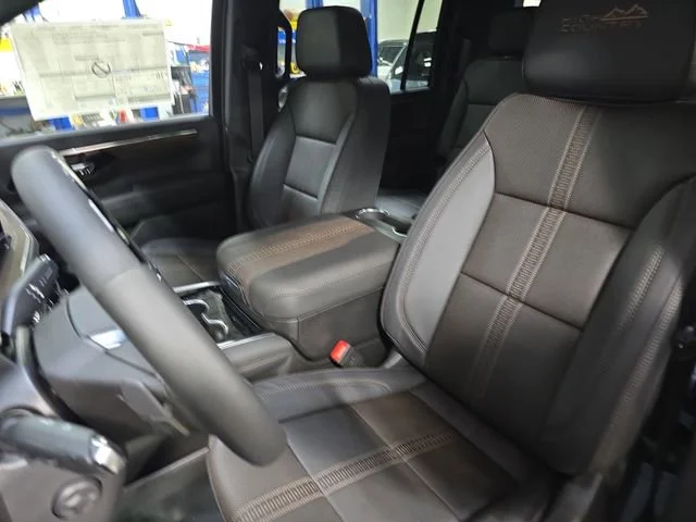 New 2026 Black Chevrolet High Country image 17