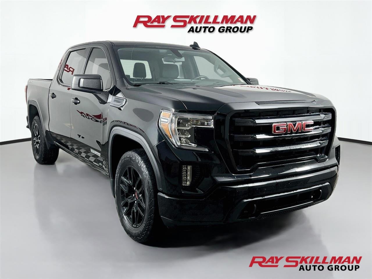 Used 2022 Onyx Black GMC ELEVATION image 1
