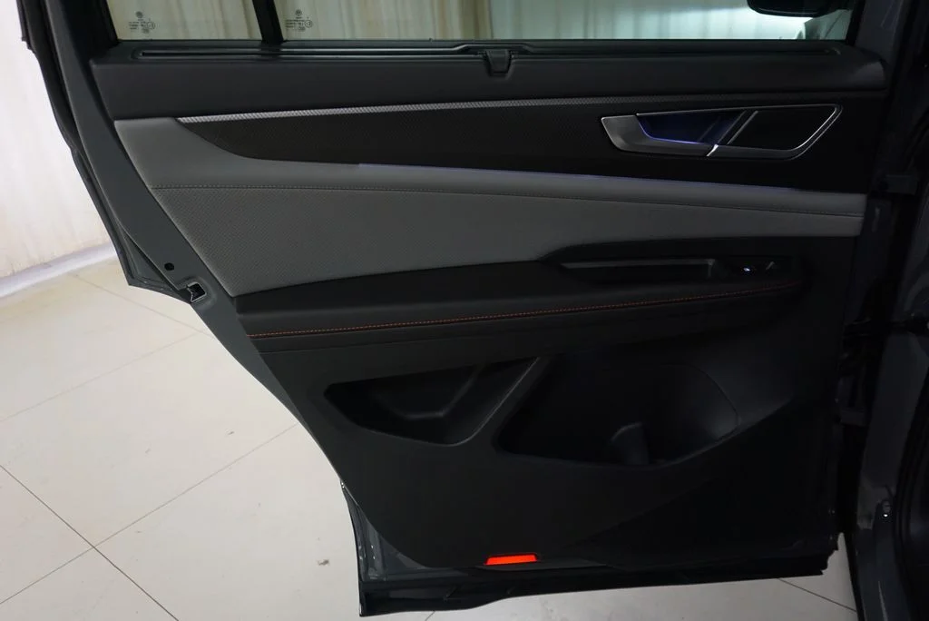 New 2026 Pure Gray Volkswagen Peak Edition image 29