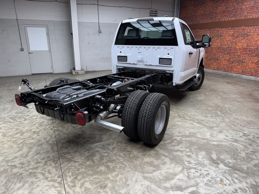 New 2026 White Ford XL image 5