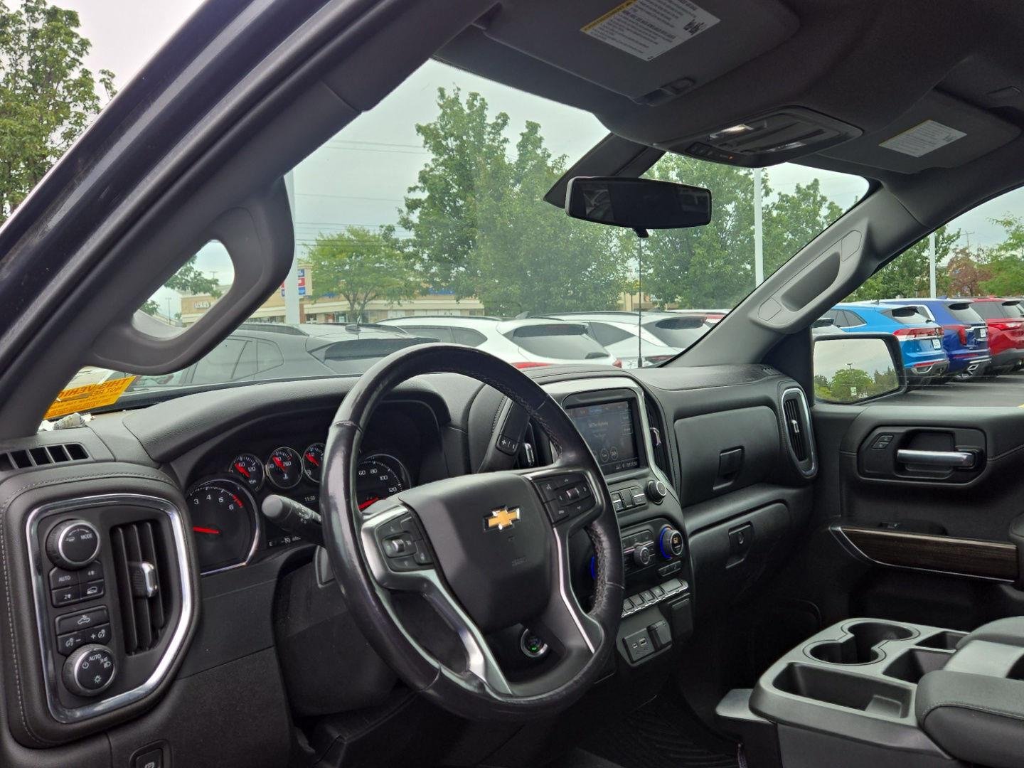 Used 2022 Shadow Gray Metallic Chevrolet LT image 3