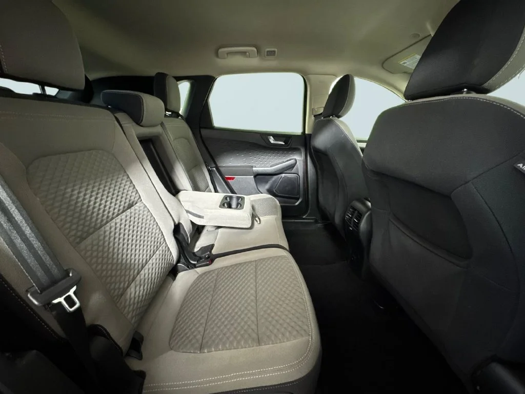 Used 2020 Orange Metallic Ford SE image 14