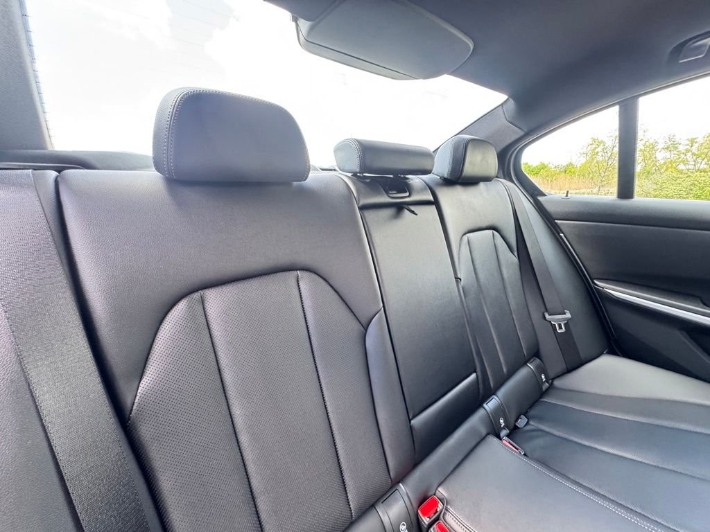 Used 2024 Gray BMW 330i xDrive image 28
