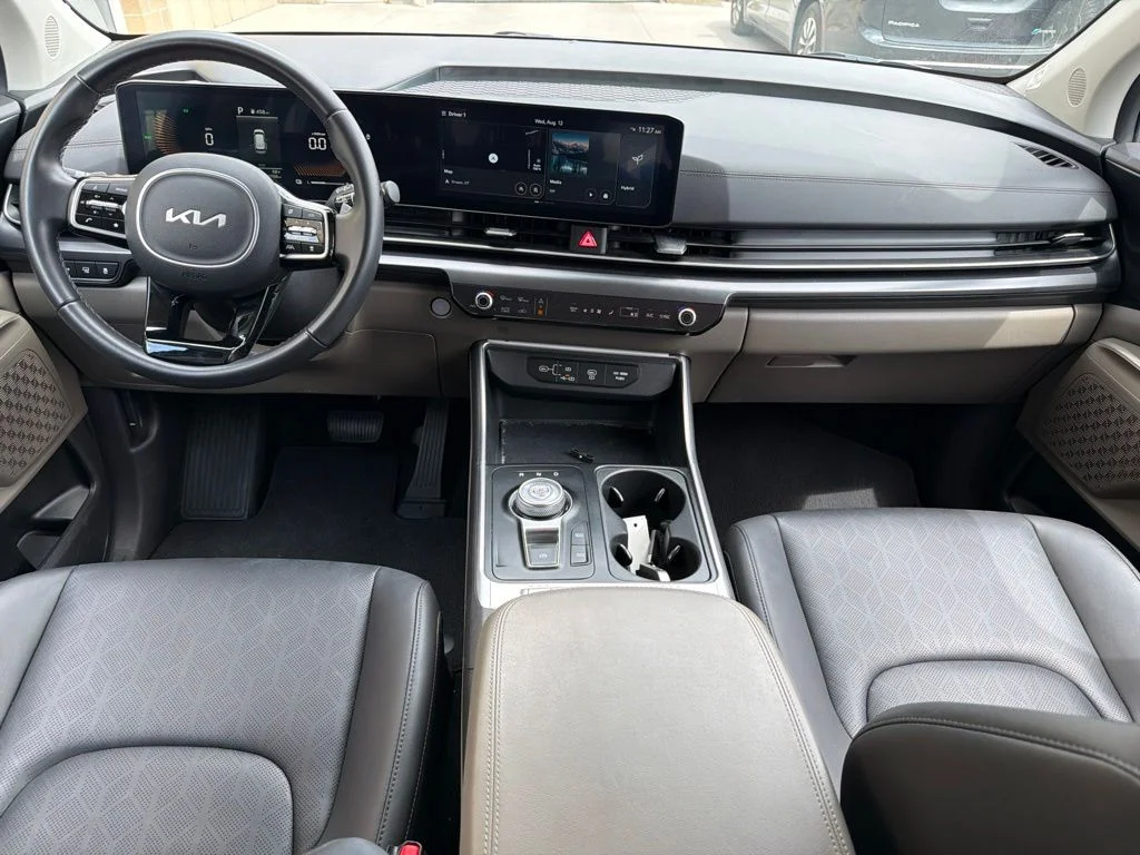 Used 2026 Gray Kia LXS image 21