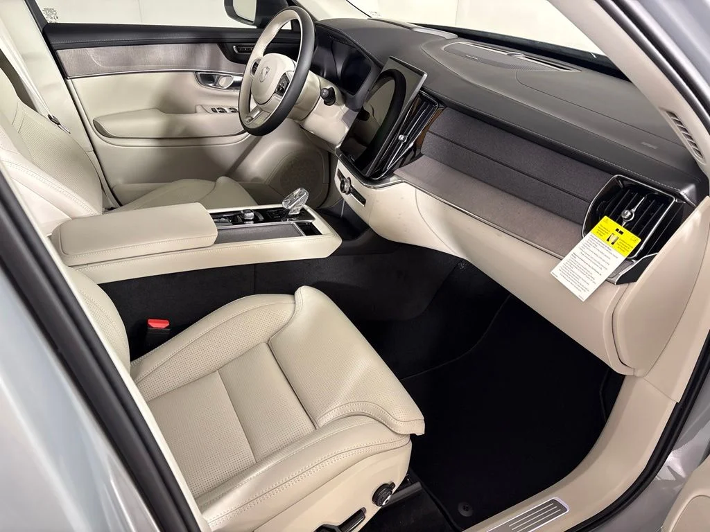 New 2026 Vapour Grey Volvo Ultra image 16
