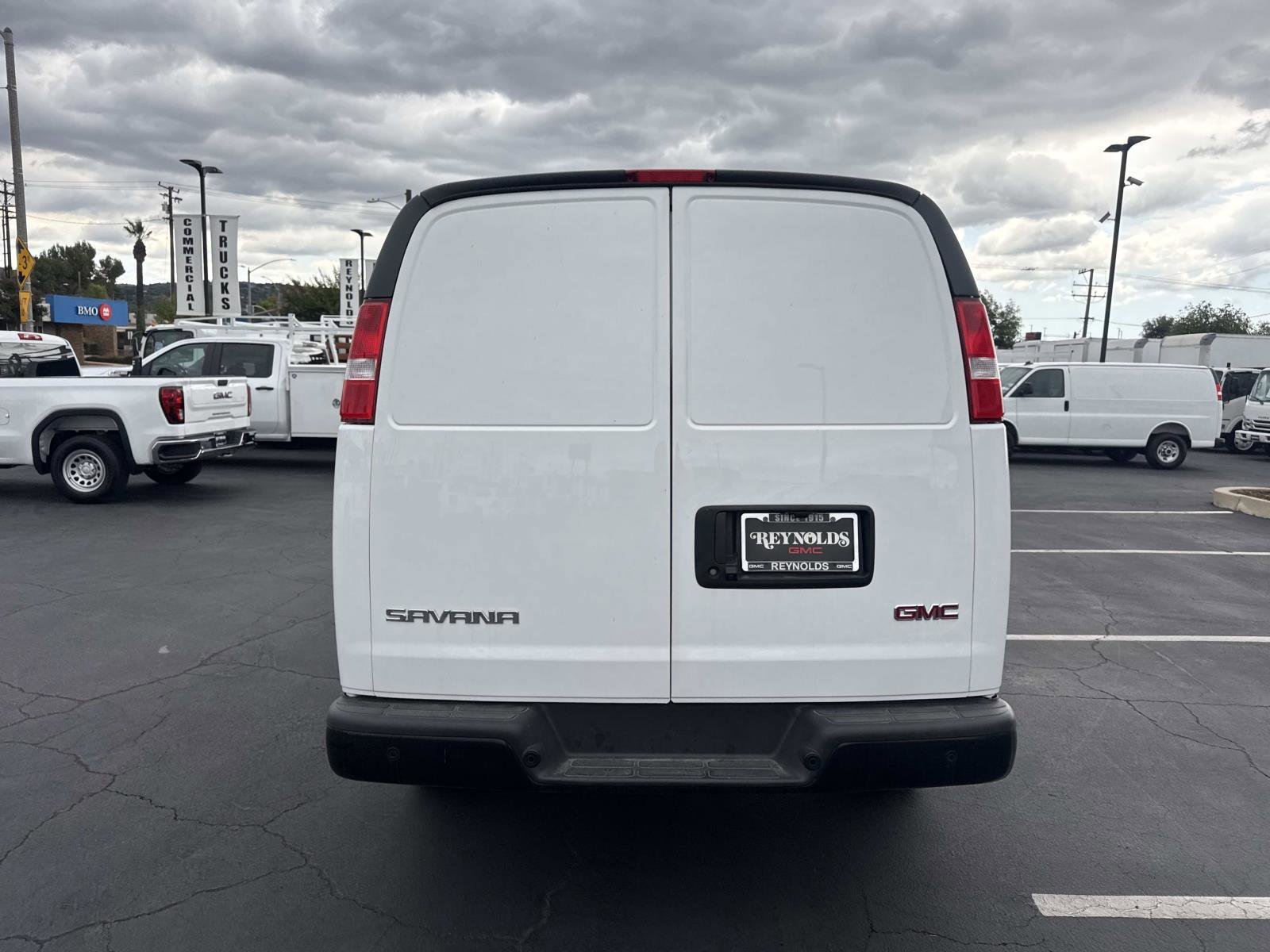 2025 GMC Savana Cargo Work Van - Photo 6