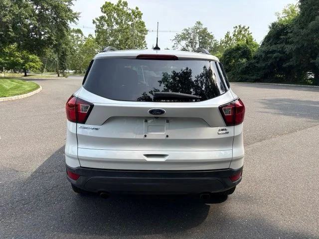 Used 2019 White Platinum Clearcoat Metallic Ford SEL image 5