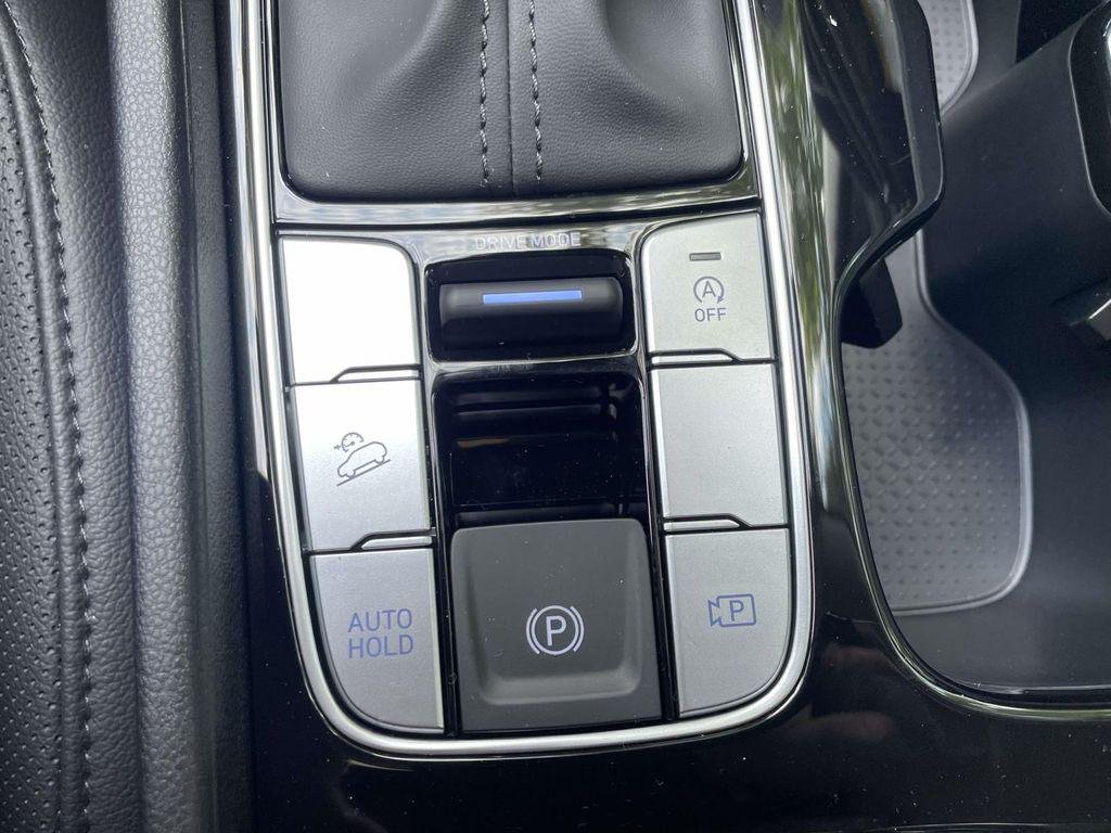 New 2026 White Hyundai SEL Premium FWD image 32