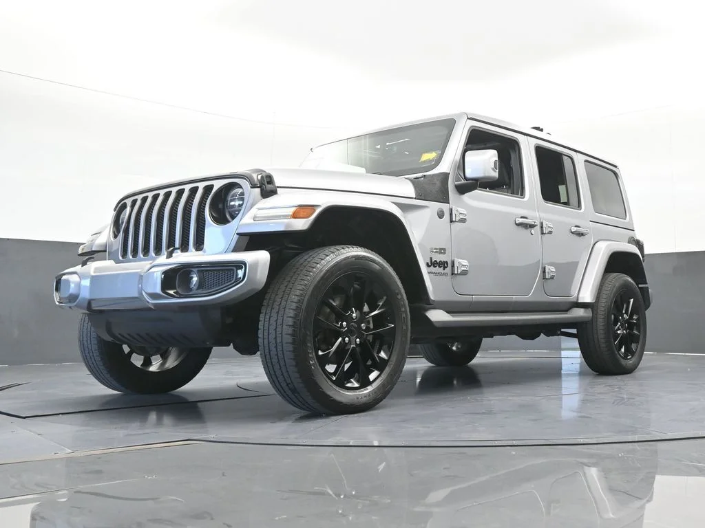 Used 2021 Billet Silver Metallic Clearcoat Jeep Unlimited Sahara High Altitude image 56