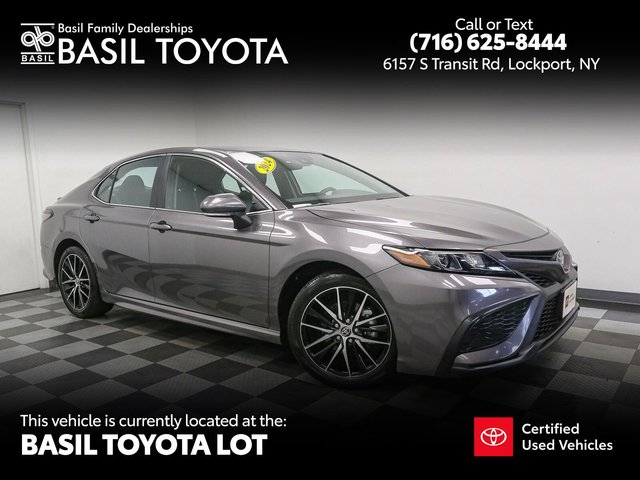 2024 Toyota Camry SE