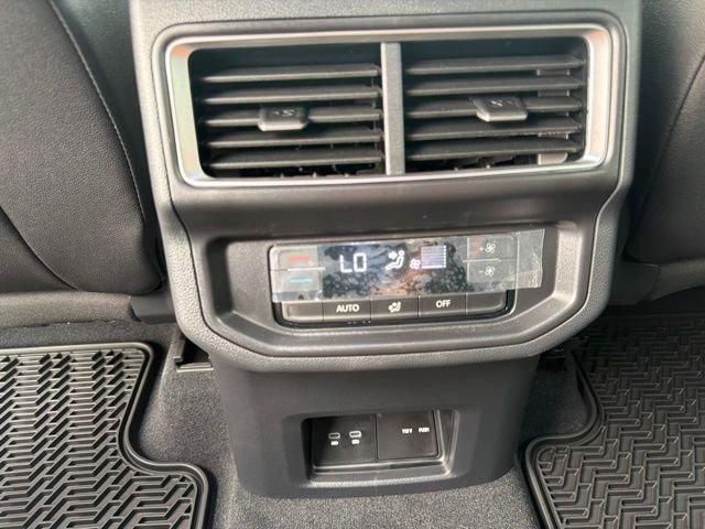 New 2026 Black Volkswagen 2.0T SE w/Technology image 14