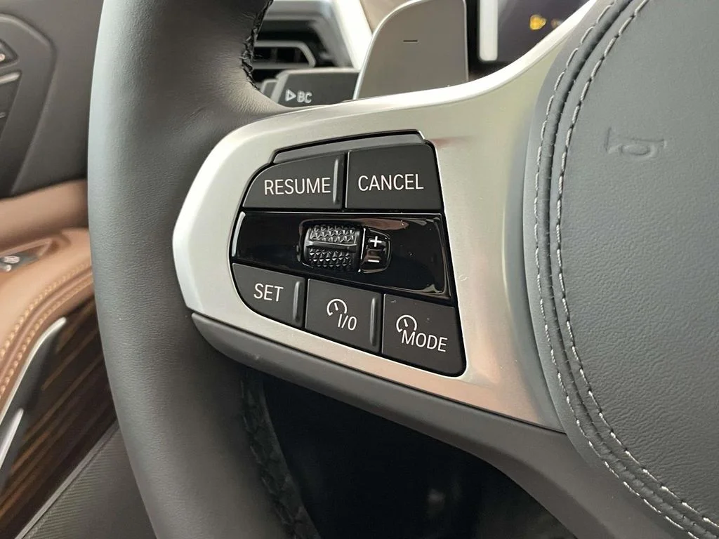 New 2027 Gray BMW xDrive40i image 31