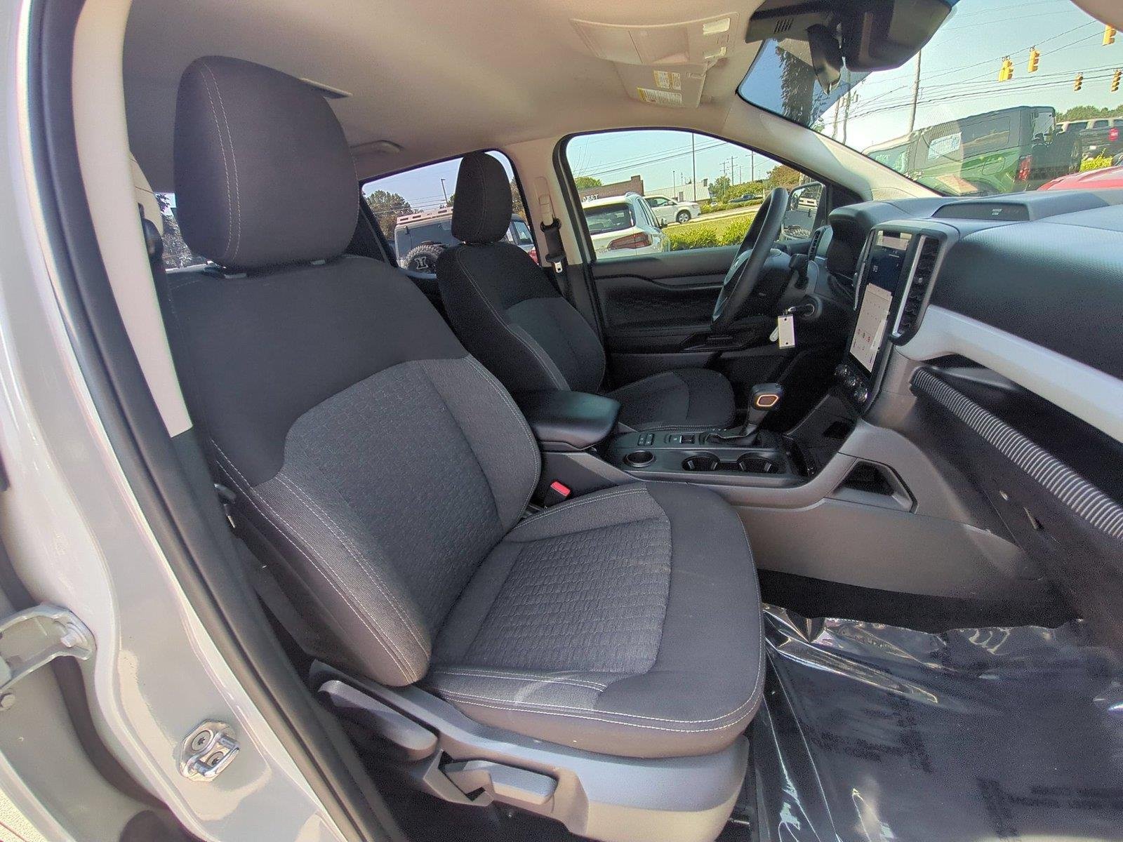 Used 2024 Cactus Gray Ford XL image 35