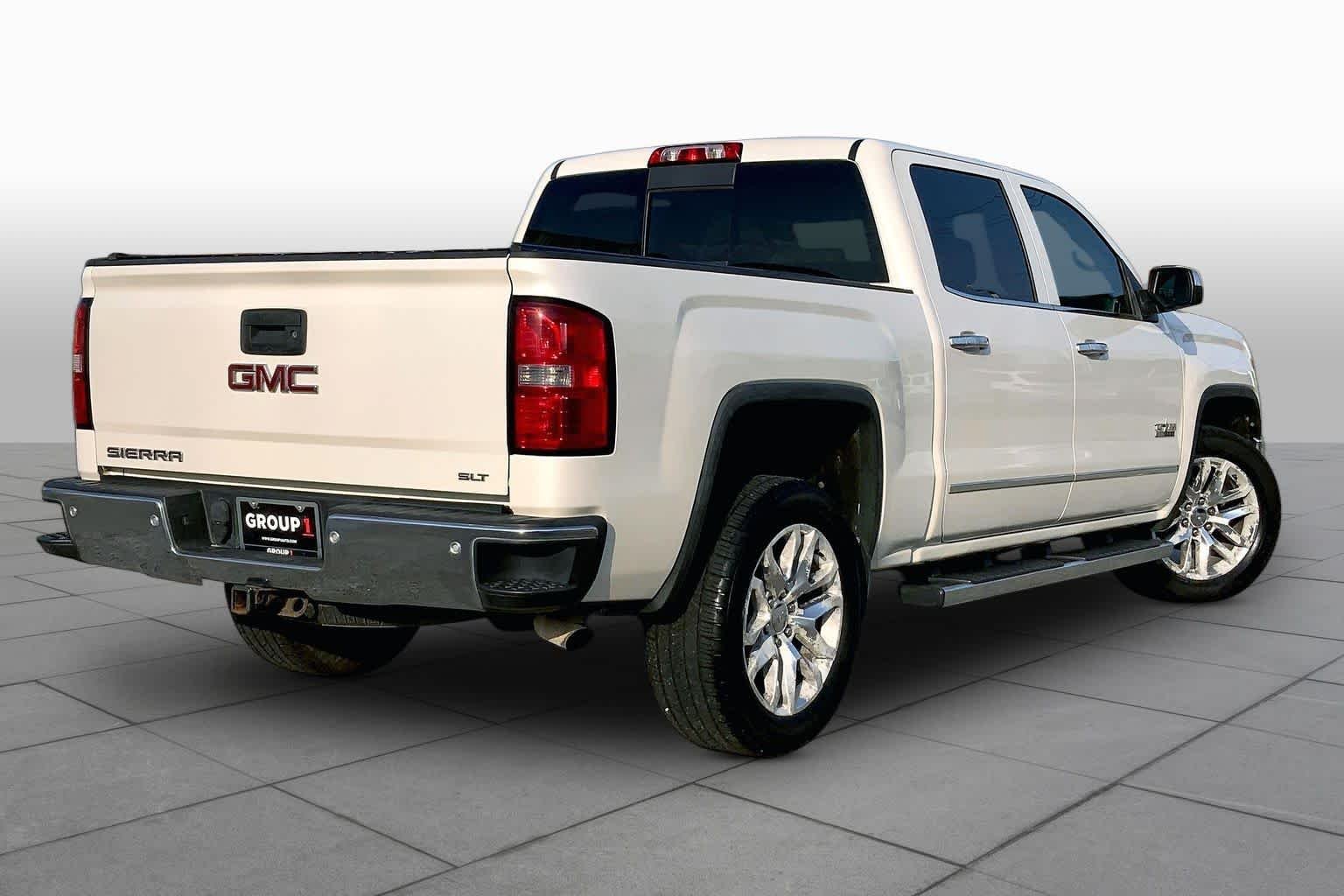 Used 2015 White Diamond Tricoat GMC SLT image 11
